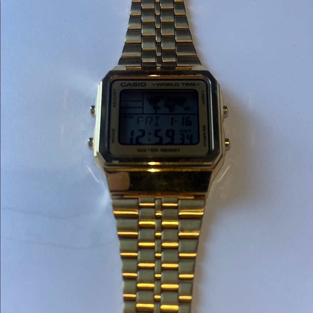 Casio A500WGA-9D Men's Vintage gold-tone stainless steel digital watch - Picture 8 of 12
